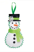 Charger l&#39;image dans la galerie, Kit couture bonhomme de neige
