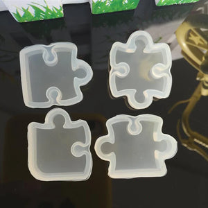 4 moules de  pièces de Puzzles
