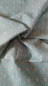 Coupon de tissu fleurs géométrie vert 100 % coton/55 cm X 1m50