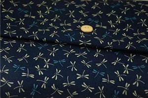 Coupon motifs traditionnels japonais libellules bleu marine 45 cm X 55 cm