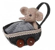 Charger l&#39;image dans la galerie, Patron de tricot pour Baby Ellie + accessoires
