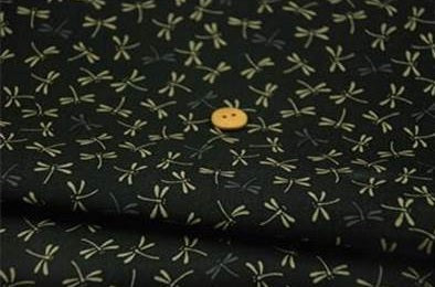 Coupon motifs traditionnels japonais/libellules noir 45 cm X 55 cm