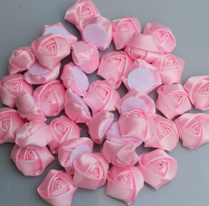 Lot de 10 mini roses en soie 3,5 cm/32 couleurs.