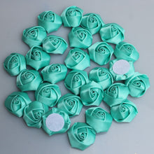 Charger l&#39;image dans la galerie, Lot de 10 mini roses en soie 3,5 cm/32 couleurs.
