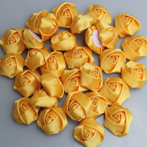 Lot de 10 mini roses en soie 3,5 cm/32 couleurs.