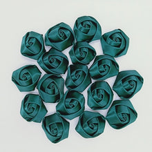 Charger l&#39;image dans la galerie, Lot de 10 mini roses en soie 3,5 cm/32 couleurs.
