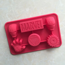 Charger l&#39;image dans la galerie, Moule en silicone 3D Marvel
