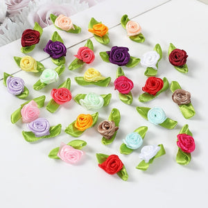 Lot de 50 mini roses en soie avec noeud  2cm/15 couleurs.