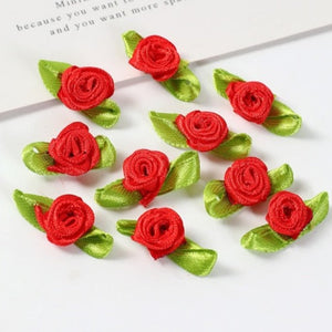 Lot de 50 mini roses en soie avec noeud  2cm/15 couleurs.