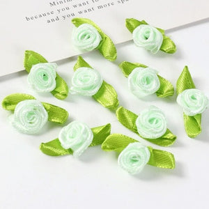 Lot de 50 mini roses en soie avec noeud  2cm/15 couleurs.