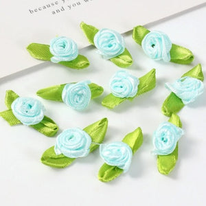 Lot de 50 mini roses en soie avec noeud  2cm/15 couleurs.